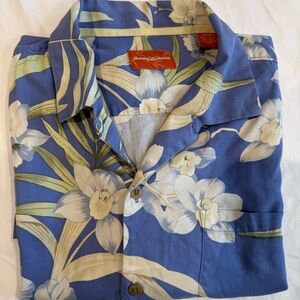 Tommy Bahama Blue and White Floral Silk Shirt, Size Extra‎ Large